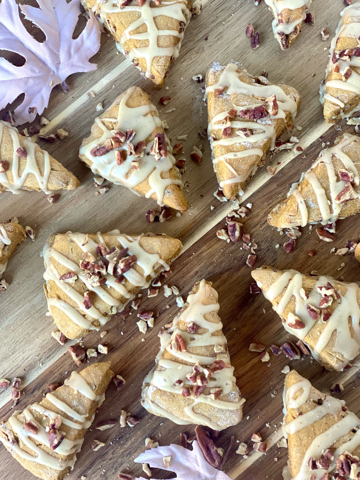 healthy pumpkin scones with maple glaze