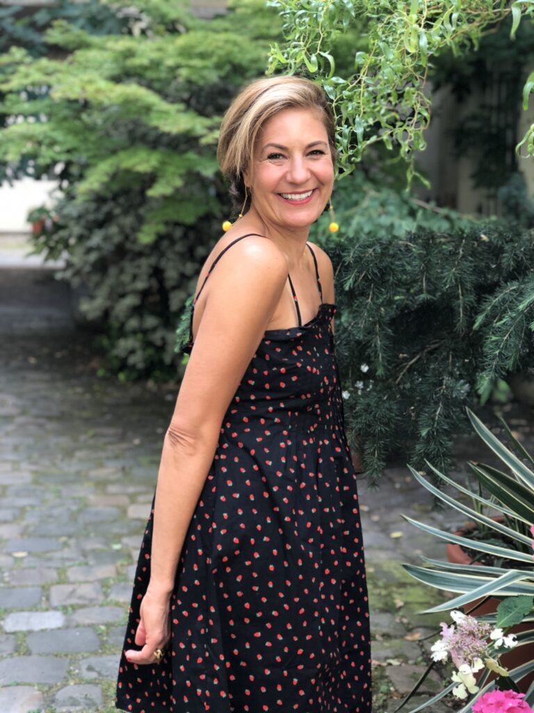 Traveling with Style and Comfort – Fun Fashion Finds for Paris